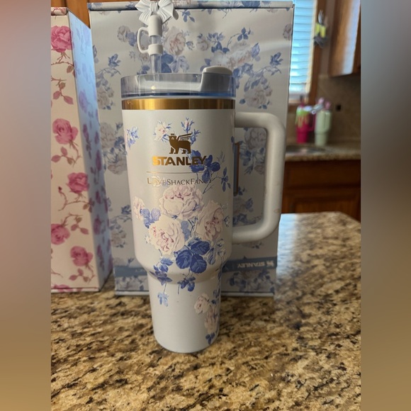 Stanley Shoes - Stanley X Love Shack Fancy Quencher Tumbler Everblooming 40oz
